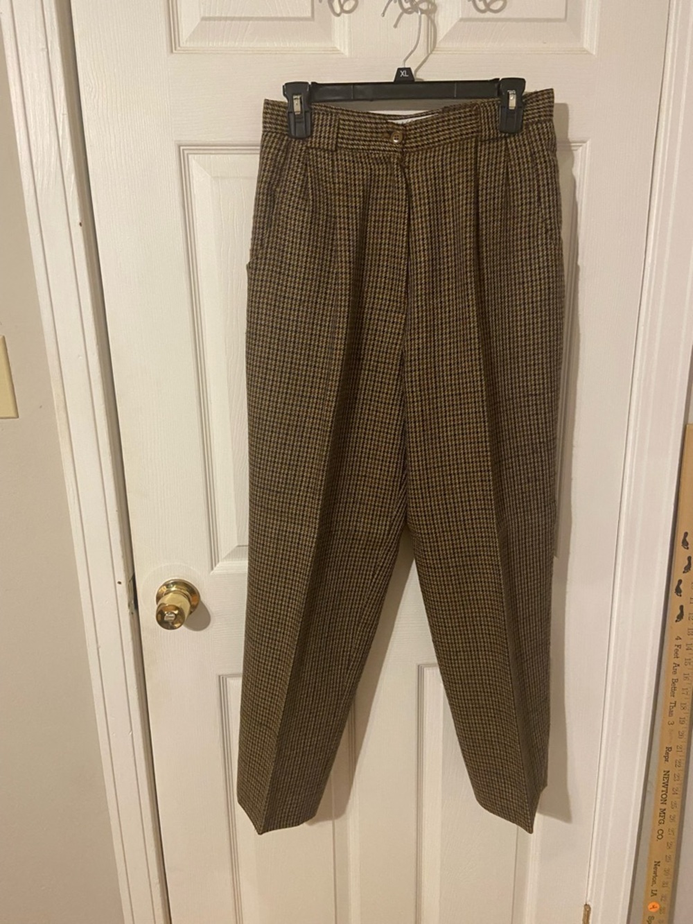 Blassport By Bill Blass Women’s Brown Plaid Dress Pants 100% wool